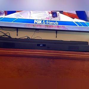 Lg 4.1 soundbar with subwoofer and 2 surround sound speakers